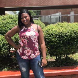 Meet your Posher, Savannah